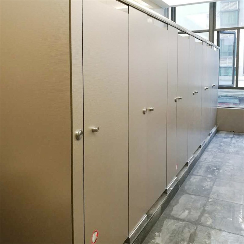 Maximizing Privacy And Safety With Public Toilet Partitions Jialifu